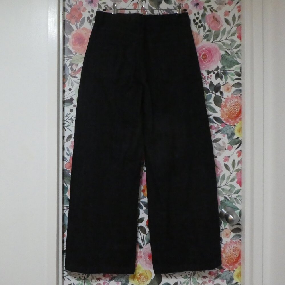 NWOT GU Jeans Wide Leg Palazzo from Japan, Size Medium"